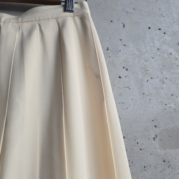70s Brooks Brothers Pleated Wool Maxi Skirt - Cream (S) - Picture 6 of 10